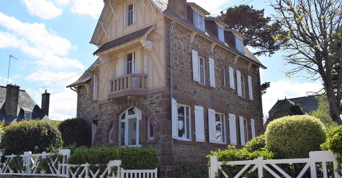 REF 943 Maison 13 Personnes Vue Mer Perros Guirec Vivre Ou