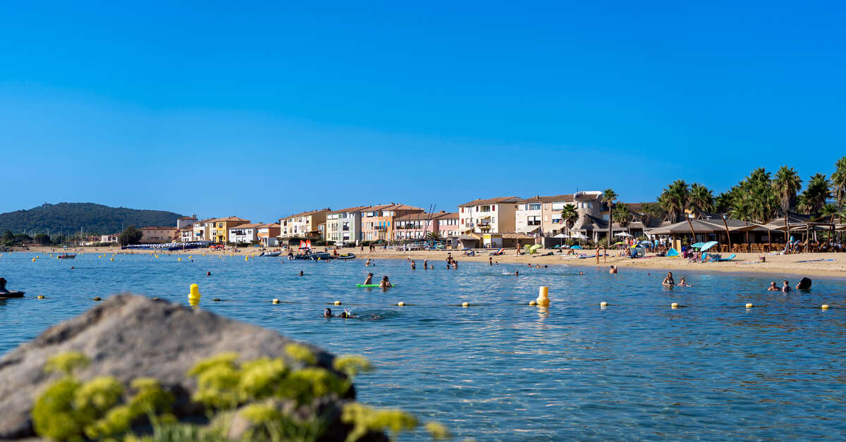 Strand Von Port Grimaud Grimaud Der Charme Der Provence Und Der