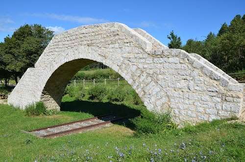 Mount July Ceyz Riat Bourg En Bresse Destinations Tourist Office