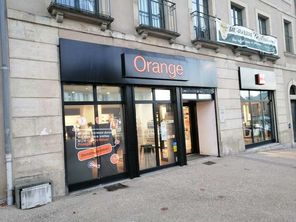 BOUTIQUE ORANGE.jpg