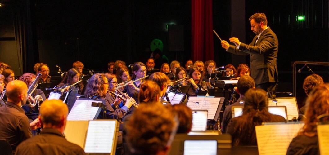 ORCHESTRE-MONTOIS-Format-galerie-images-1060x500.jpg