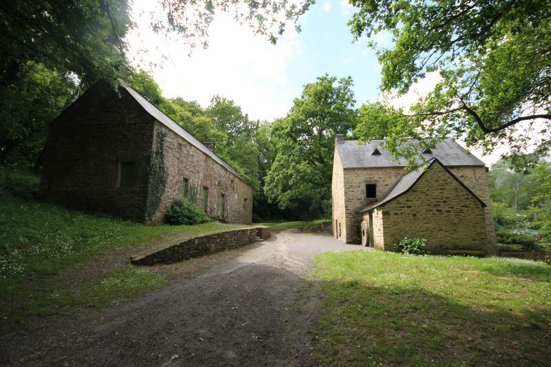 Moulin de la vallée saint-jacu-les-pins.jpg