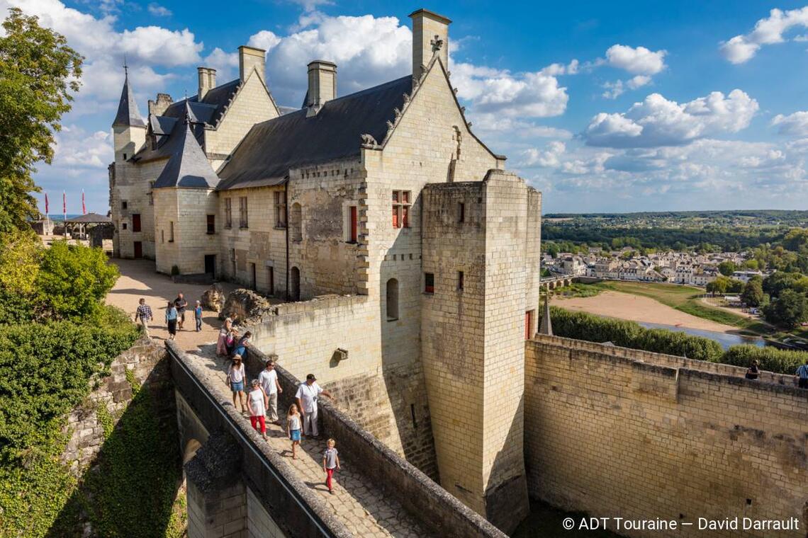 ALENTOURS_FORTESSE_CHINON.jpg