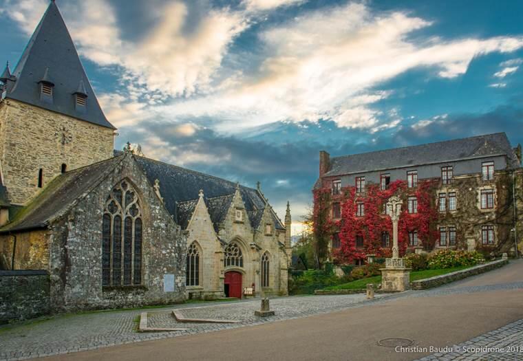 Notre Dame de la Tronchaye.jpg