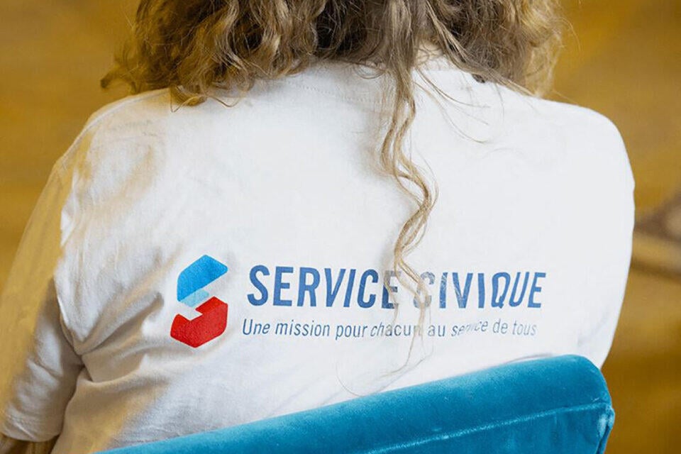 sercice-civique-une-mission-au-service-de-tous-960x640.jpg