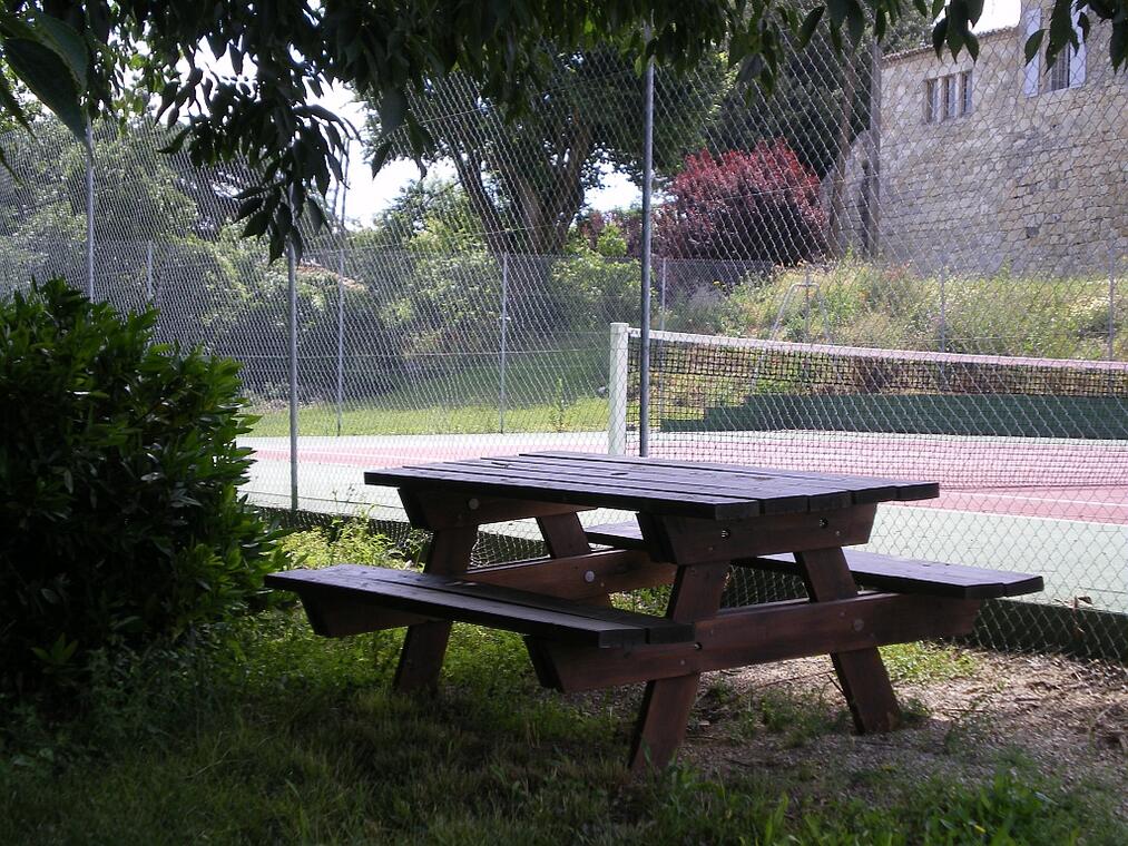 AIRE DE PIQUE NIQUE DU TENNIS