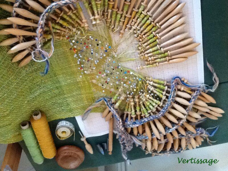 Echarpe verte (tissage et dentelle)