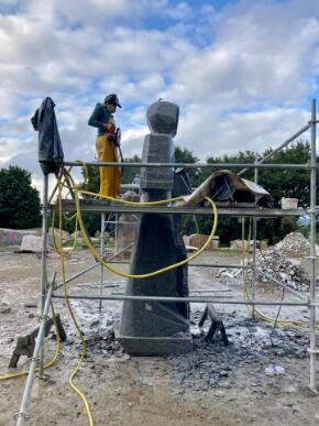 Chantiers de sculptures à la Vallée des Saints