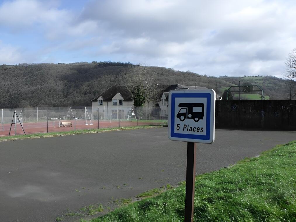 Aire de camping-cars communale de Clécy — photo 3