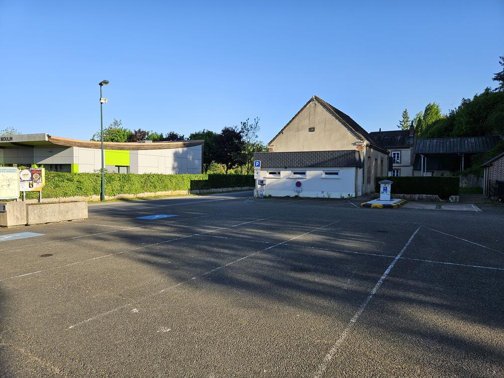 Borne CC Saint Denis les Ponts