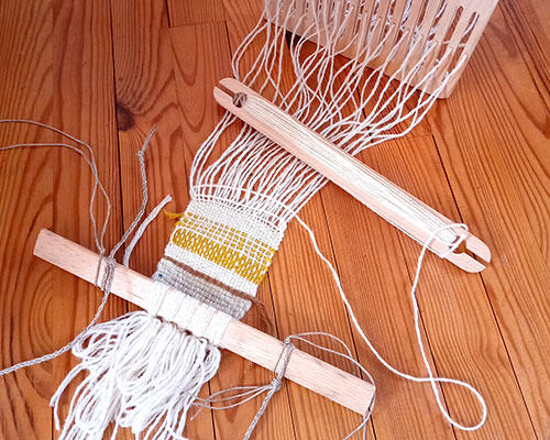 Initiation au tissage artisanal