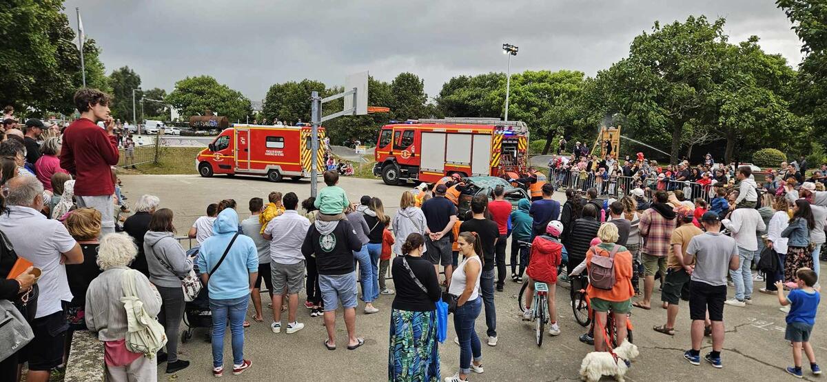 Ploneour on fire - Ploneour-lanvern - pays Bigouden