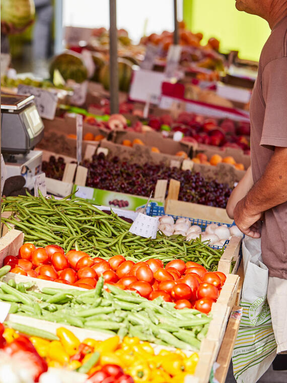 Marché semi-nocturne- Plobannalec-Lesconil - Pays Bigouden - Bigoudenjoy