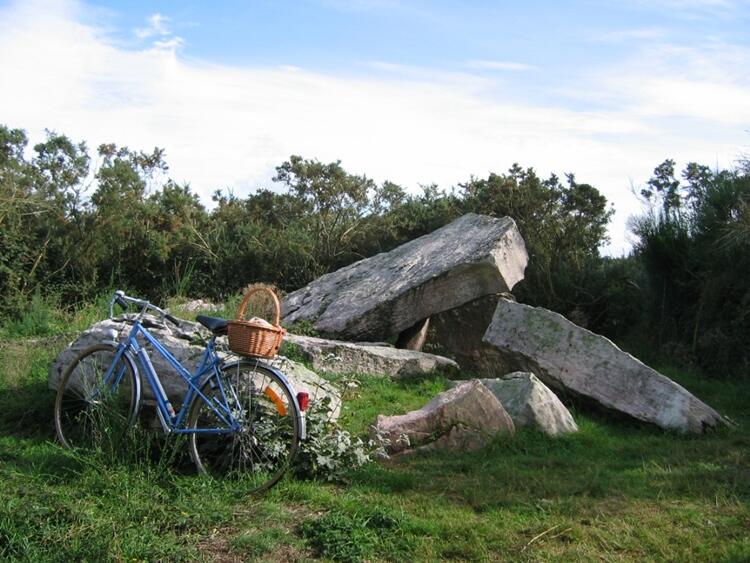 dolmen©Office-de-tourisme-Erquy