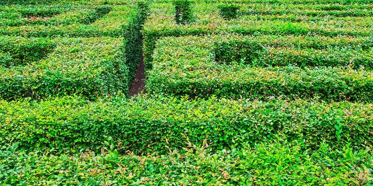 labyrinth-1598666_1280