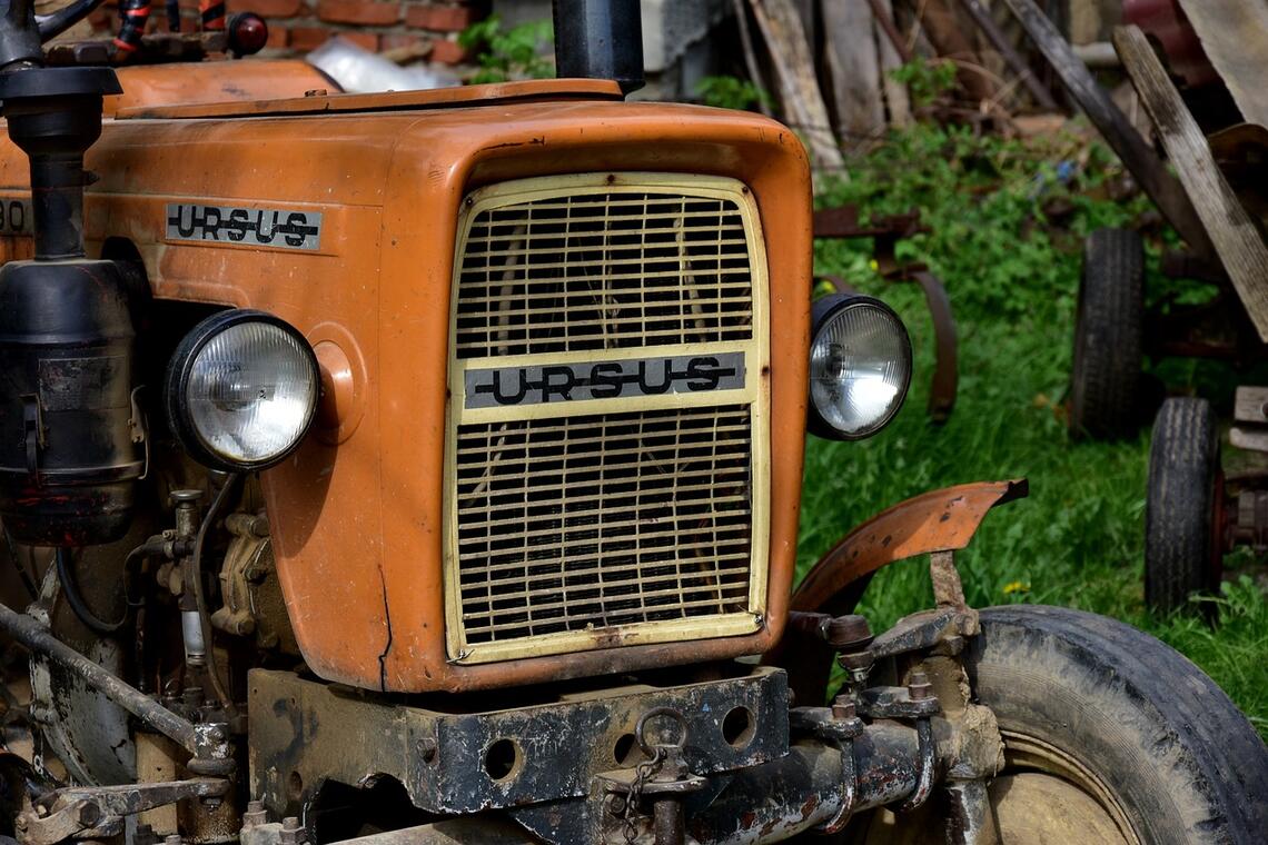 Defilé de tracteurs et véhicules anciens - Peumerit - Pays bigouden -Bigoudenjoy