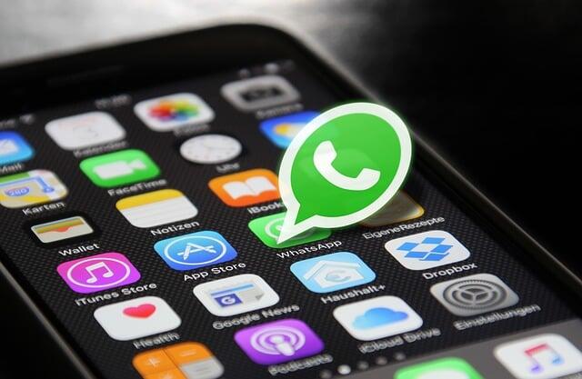 whatsapp-2105015_640