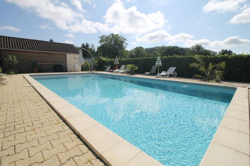 piscine vue du garage