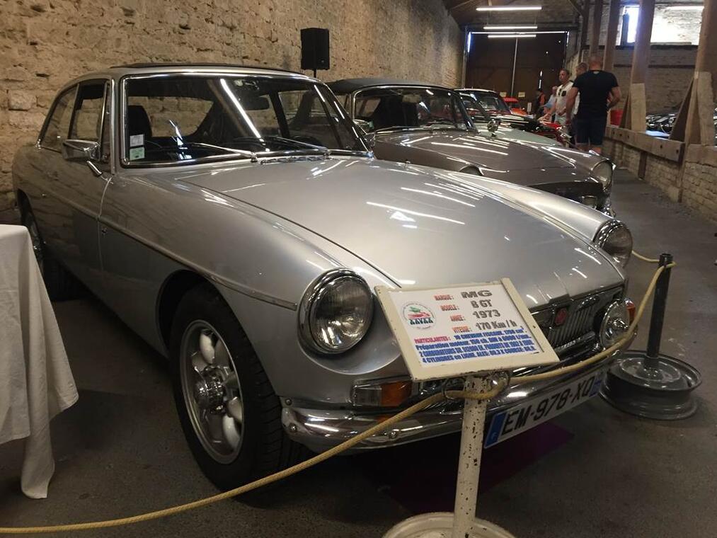 Exposition voitures anciennes
