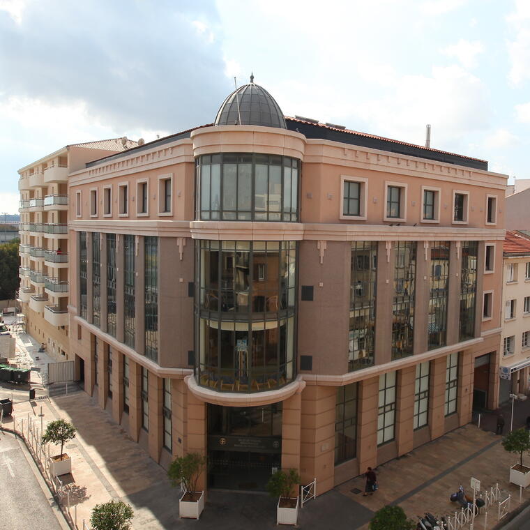 Médiathèque du Pont du Las (Toulon) ProvenceAlpesCôte d'Azur Tourisme