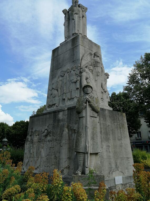 Légende du Vase - monument aux morts ©GrandSoissons Agglomération (5)