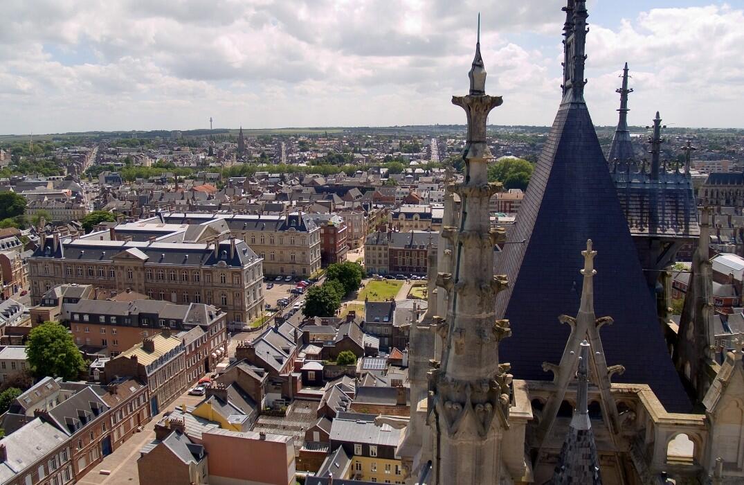 Amiens_Tours de la Cathédrale_montée flèche
