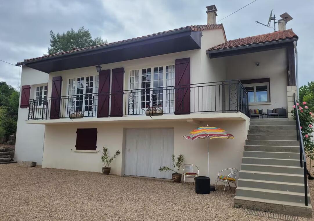Lapougeexterieur
