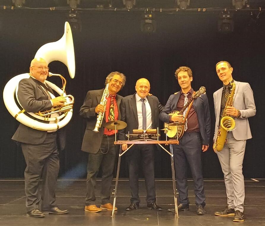 PHOTO CAIMAN SWING -avec Christian-