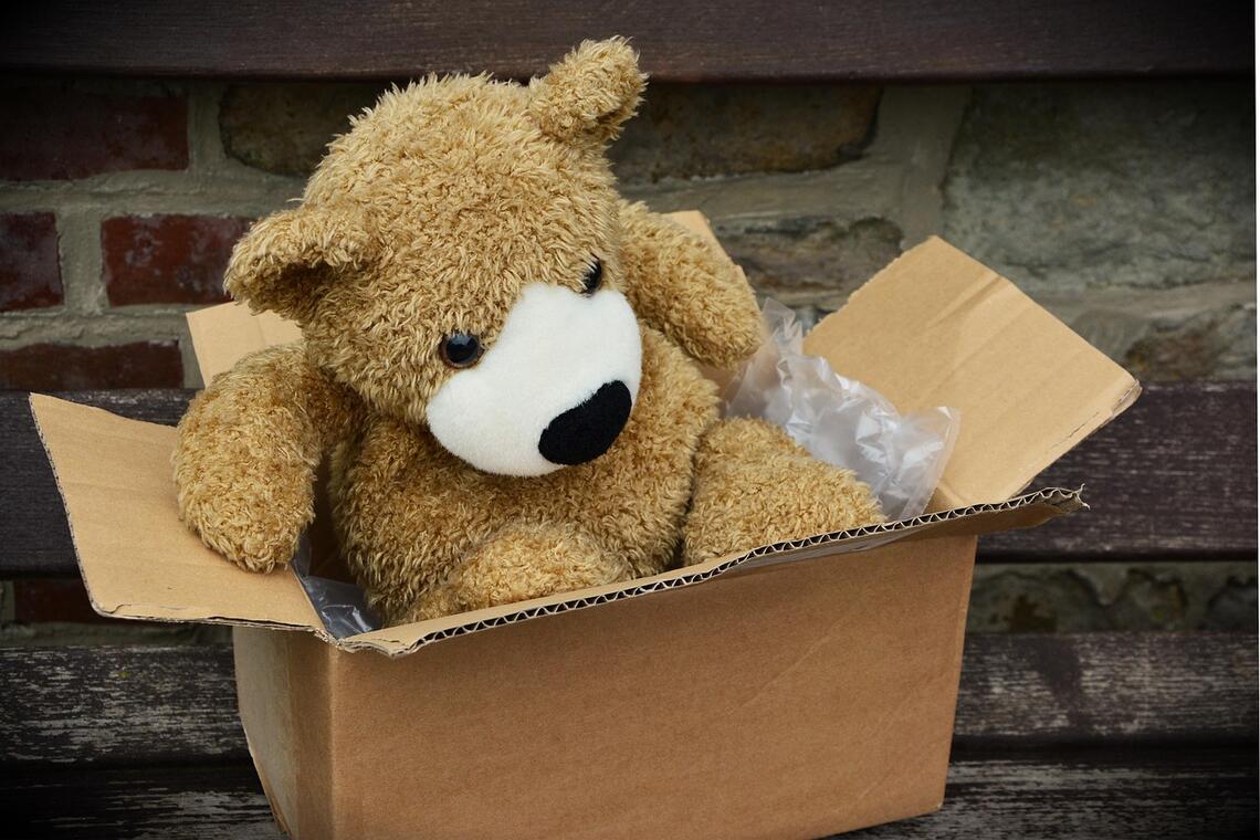 package-2366468_1280