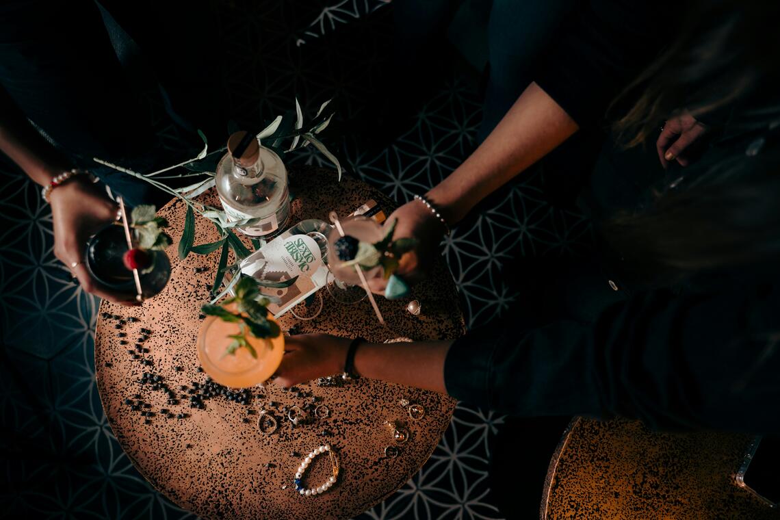 sexto-abismo-ginebra-surrealista-emIr5Mn72Gw-unsplash