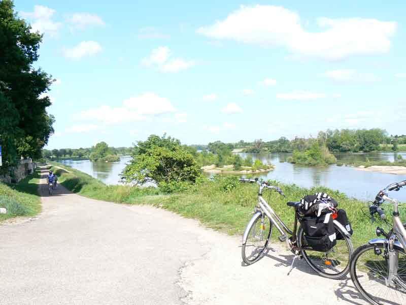 (14)velos-et-loire-cour-sur-loire