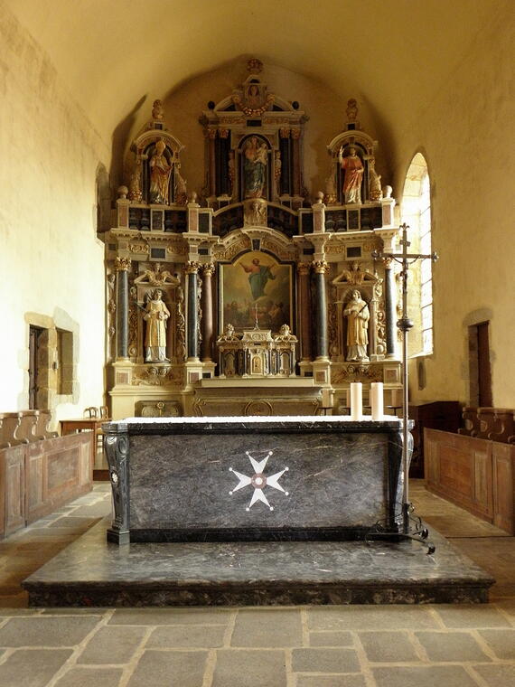 PCU53- Eglise d'Hambers Autel