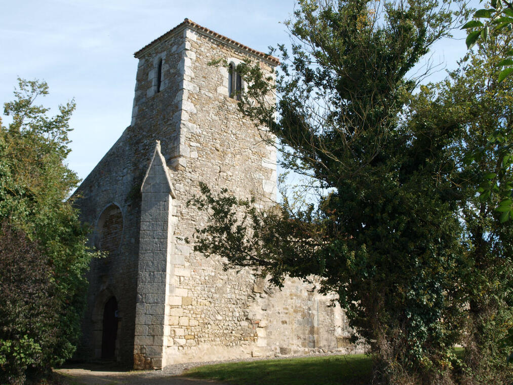 Boucle cyclable-Moulins et fontaines-Mareuil-sur-Lay-Photo église Dissais
