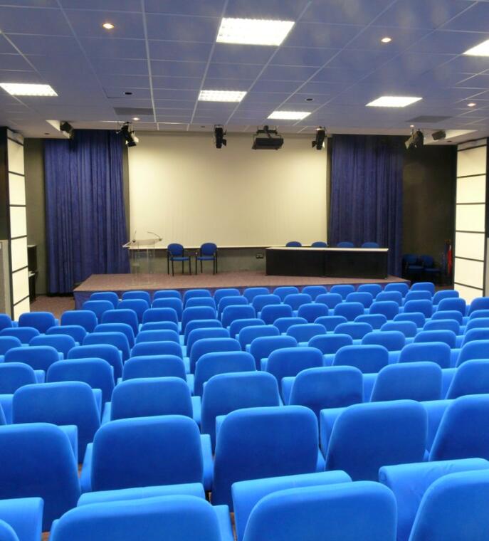 cle-ment-marot-salle-re-gie