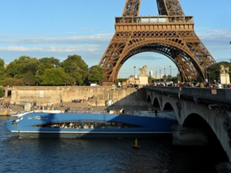 2025-08-28 PARIS Déjeuner Croisière GIR-D2406088-HJ_TIS