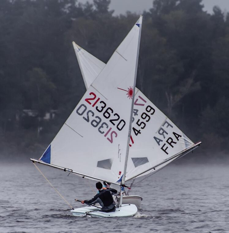 CNV  voile légère Optimist et Laser