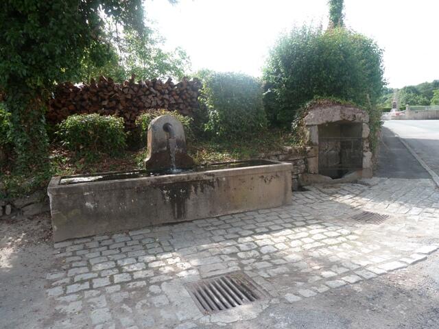 Fontaine Saint-Léger le Guérétois_1