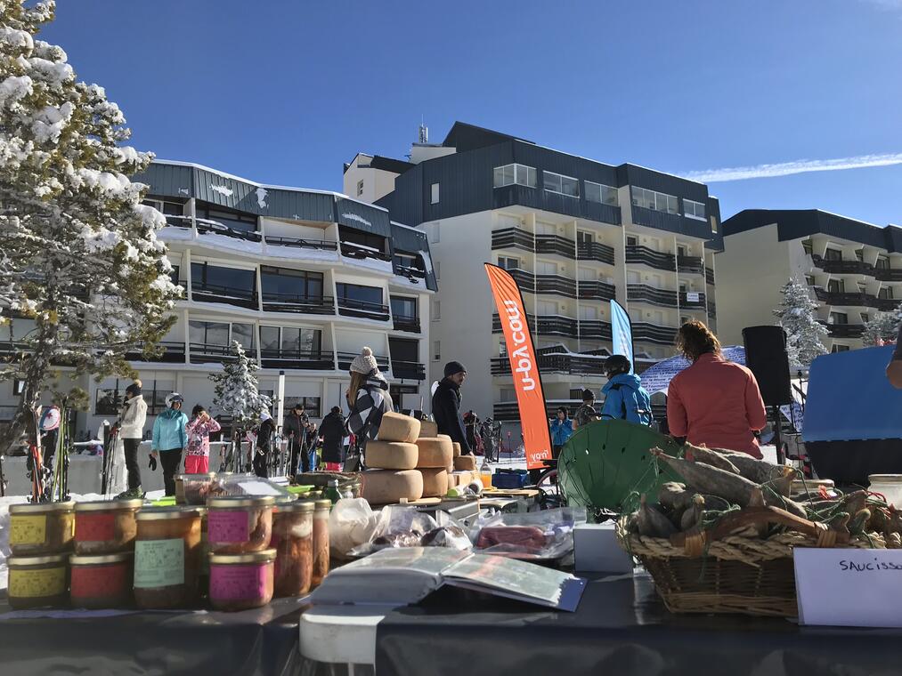 Marché de producteurs locaux à La Pierre Saint-Martin