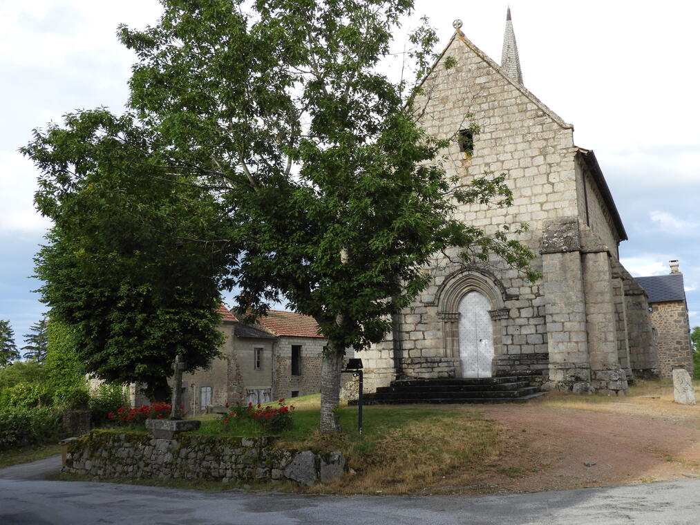 PUY-MALSIGNAT_Eglise ©M. DALAUDIERE (1)