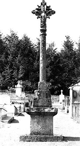 SAINT-PARDOUX-D'ARNET_Croix_cimetière_