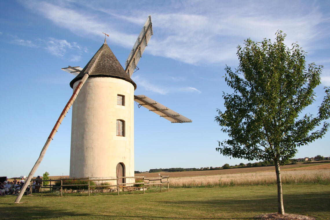 SECTEUR TROIS MOUTIERS 01-Moulin du Gué Sainte-Marie_Les Trois-Moutiers_2012