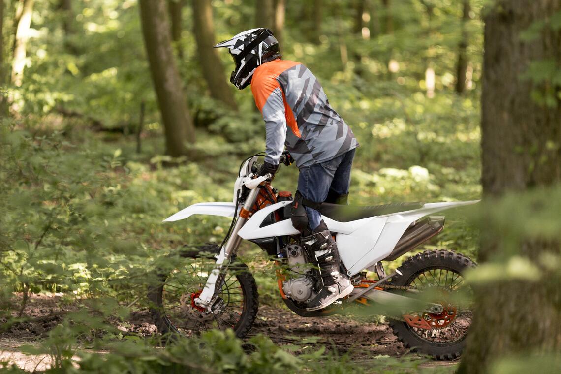 Enduro moto ©Image de freepik (1)