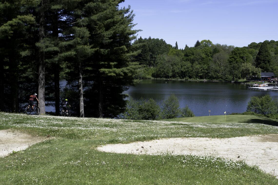 LOURDES-N°9-lac-peyrasse