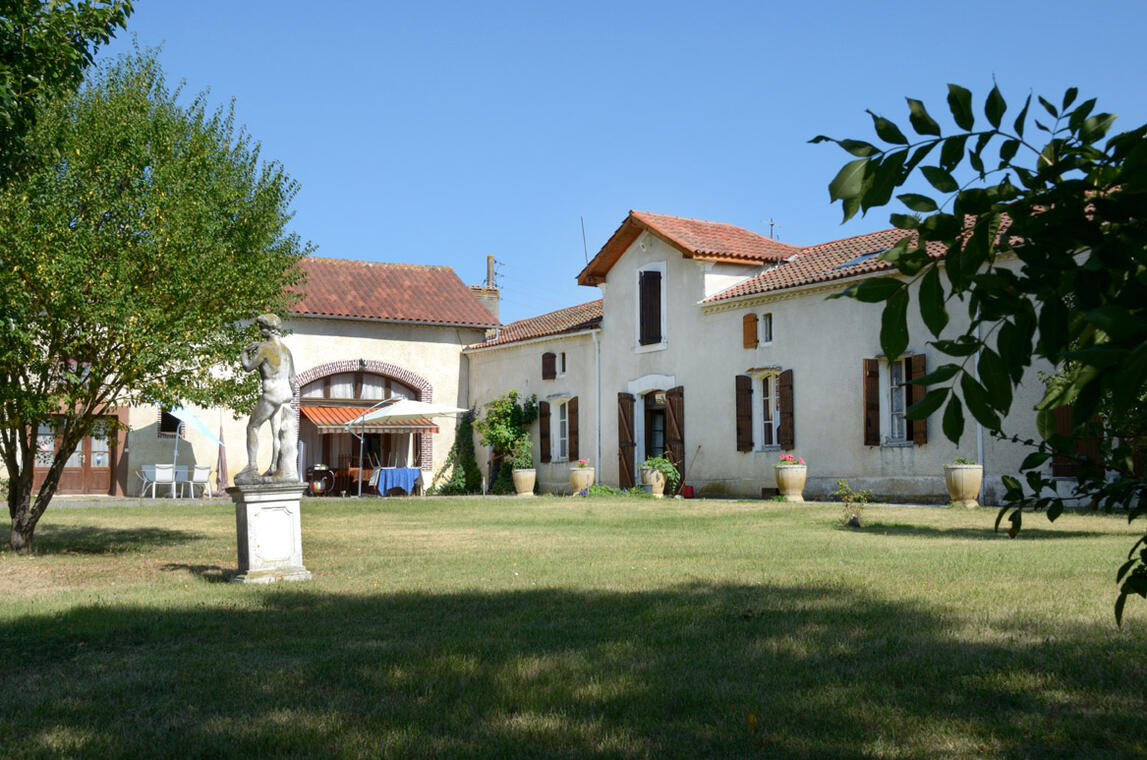 Matras à Ladevèze Ville