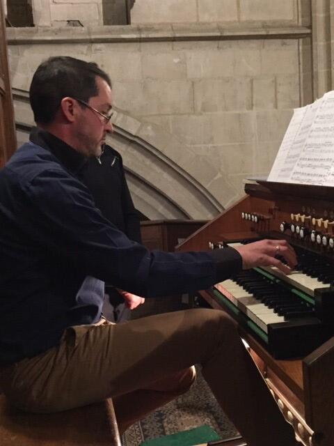 Loïc Desauty à l'orgue de l'Eglise ND de Mamers