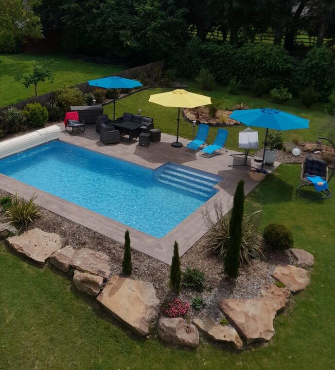 PISCINE PARTAGEE