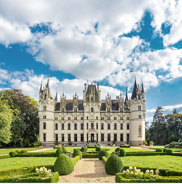 00-exterior-view-of-chateau-de-challain-copy