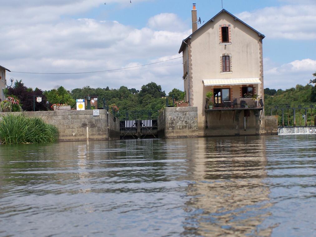 neuville-rive-droite-G.GAC-Sud Mayenne Tourisme (10)