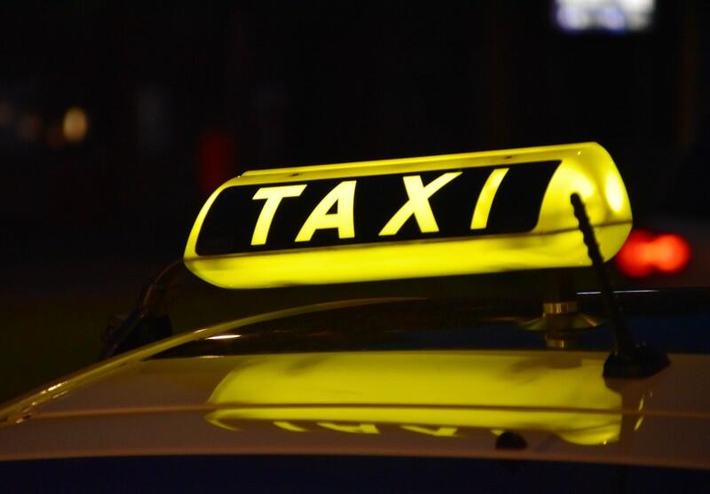 amelie taxi