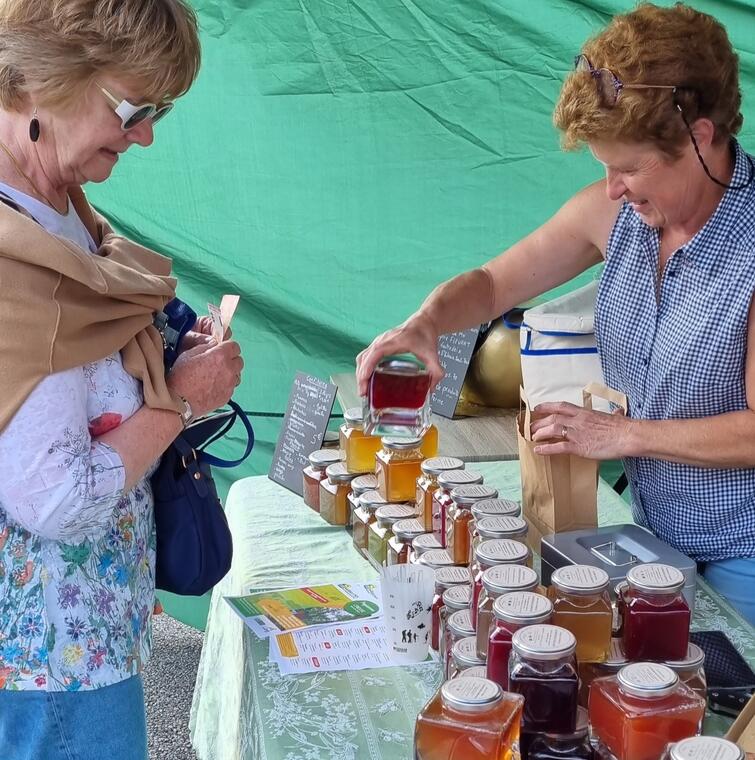 Marché Jarnages